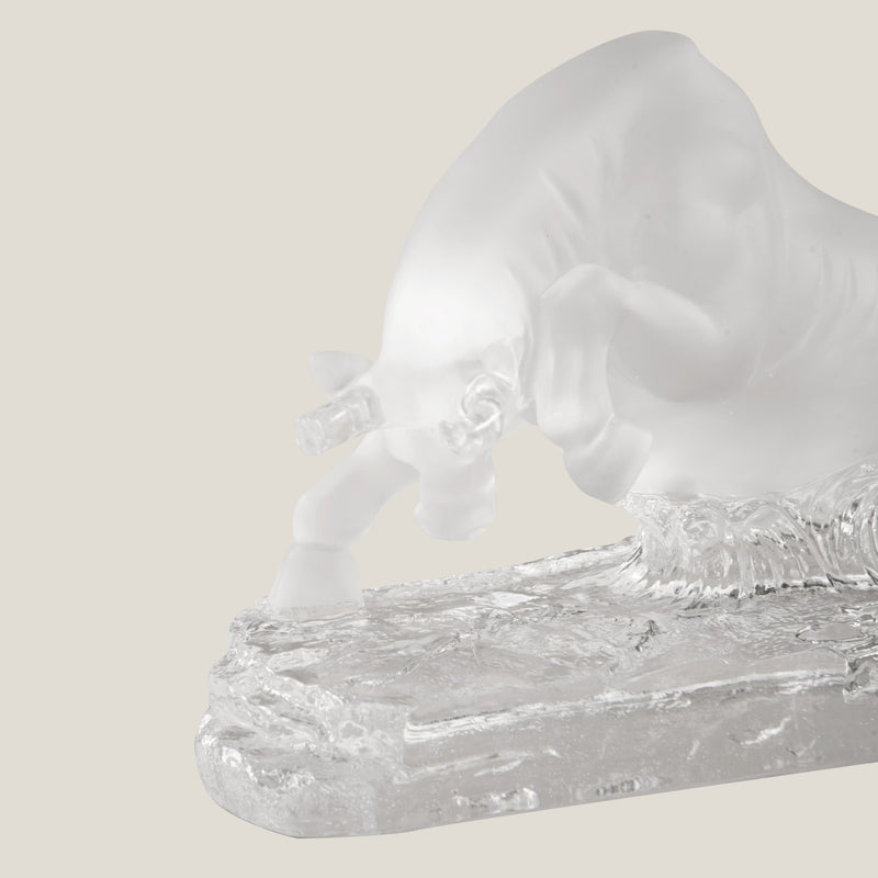 Verre Bull Sculpture White Frosted