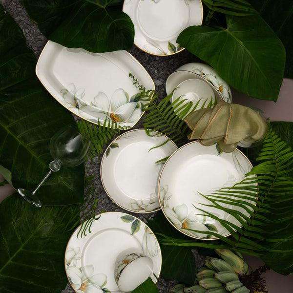 Magnolia White Round Platter