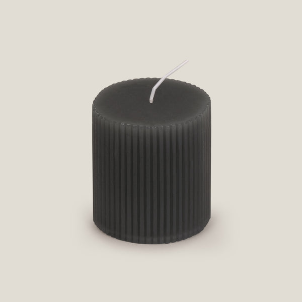Frankie Grey Ribbed Pillar Candle M
