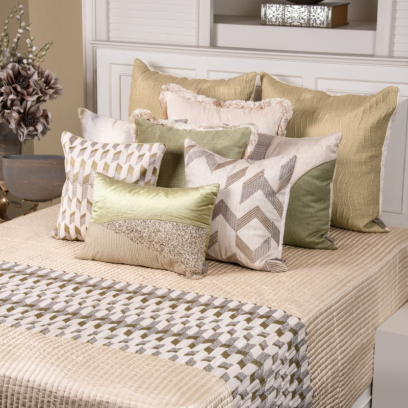 Lloyd Multicolor Emb. Bedspread