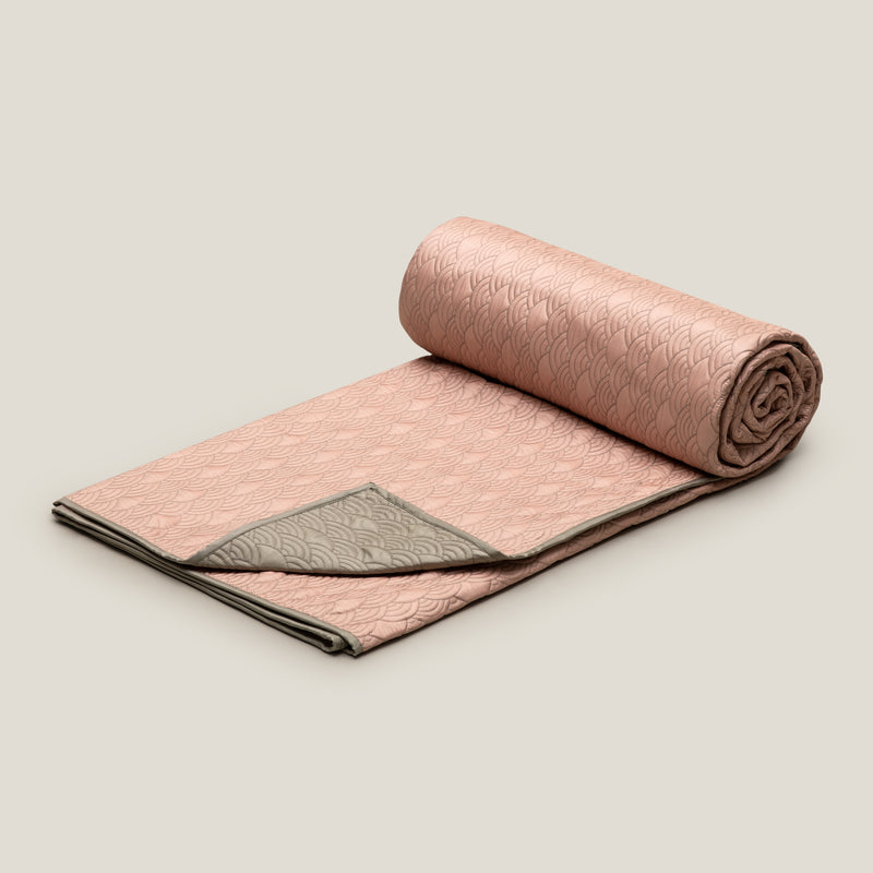 Canto Sage Green & Light Pink Reversible Bedspread